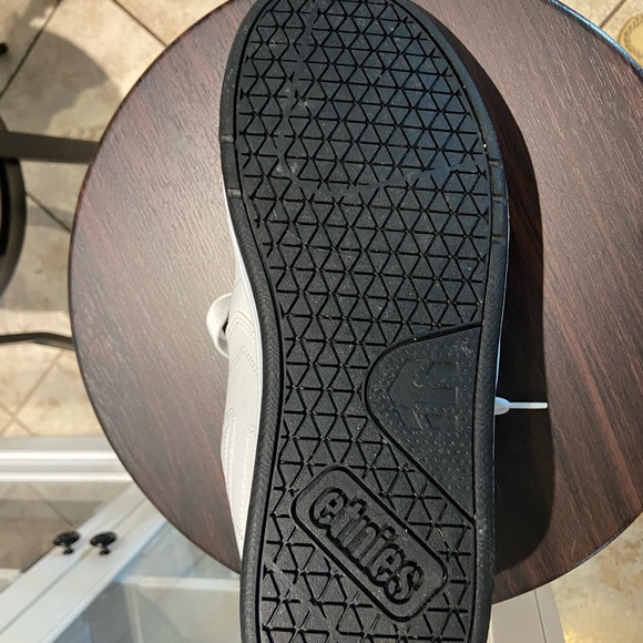 Brand new mens Etnies shoes - Picture 4 of 6